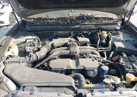 2014 Subaru Outback 2.5I Limited z USA, uszkodzony, nr VIN 4S4BRCNC2E3309926